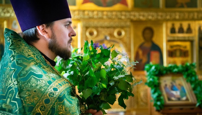 Можно ли дарить иконы