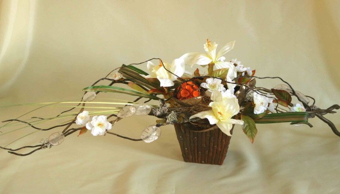 Можно ли дарить искусственные цветы