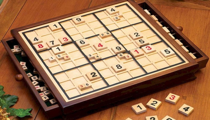 Что подарить девушке на 21 год